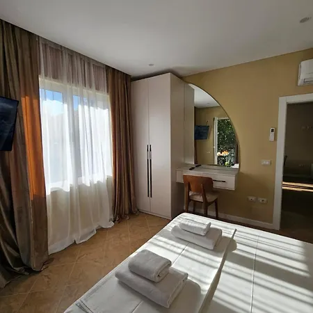 Zazo Apartament *