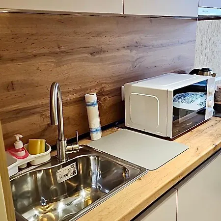 Zazo Apartament *